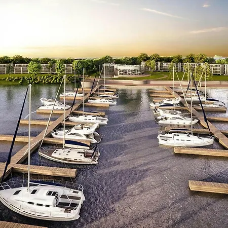 Im Maremuritz Yachthafen & Waren An Der Muritz - Dms021038-dyc Waren (Mueritz)